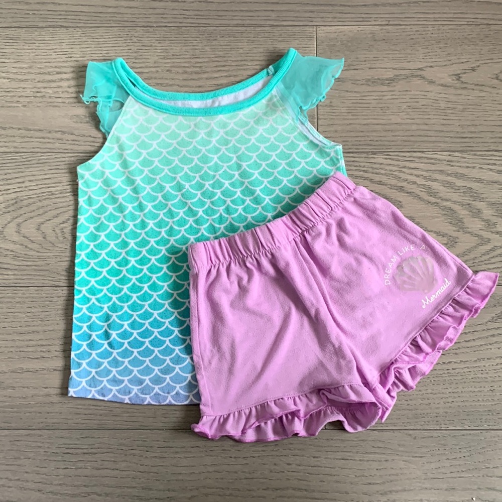 4/$12 👧🏻 Carter’s Mermaid PJ Set - Size 5